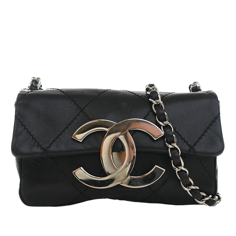 Pre-Loved Chanel Oversized CC Calfskin Diamond Stitch Flap